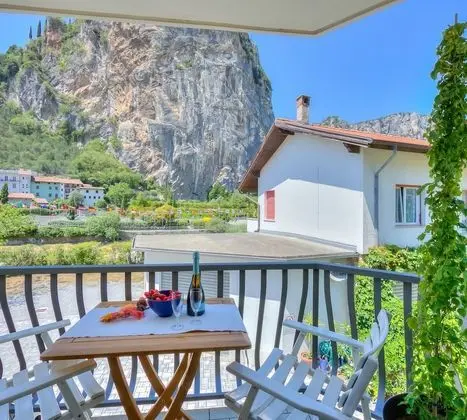 The Rock View Pets Allowed