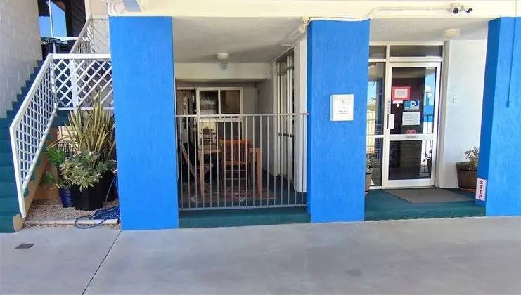 Rockhampton Court Motor Inn - Dış Mekan