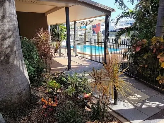 Rockhampton Palms Motor Inn - Dış Mekan