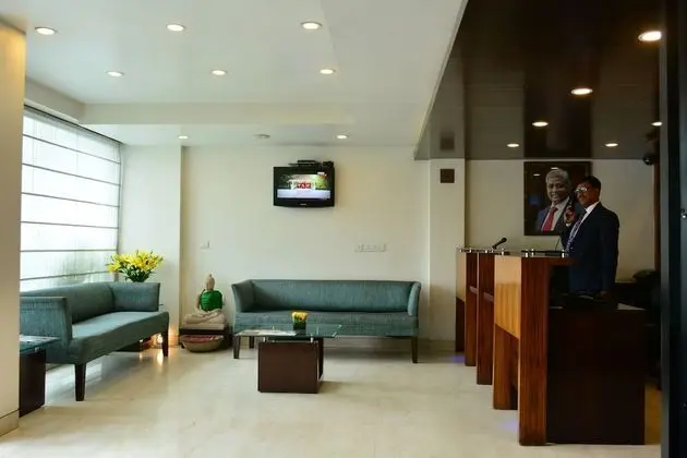 Rockland Hotel Panchsheel Enclave - İç Mekan