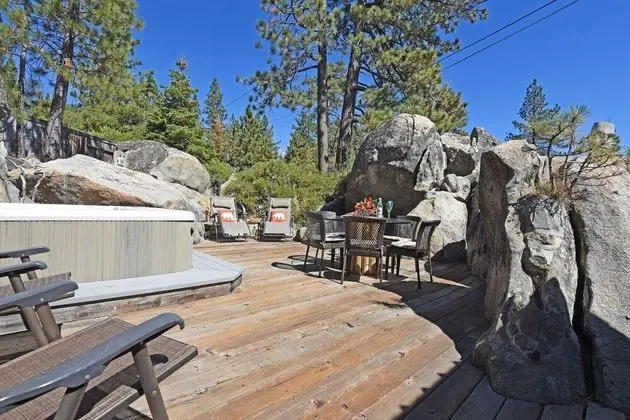 Rockpile Treehouse - Dış Mekan