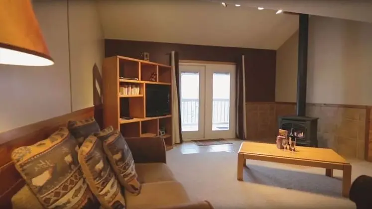 Rockridge 2BR Townhouses - İç Mekan