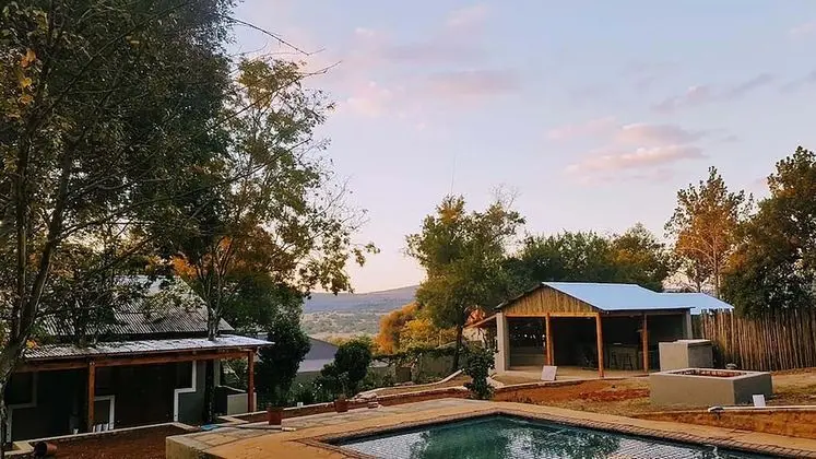 Rocky Hollow Guest Farm