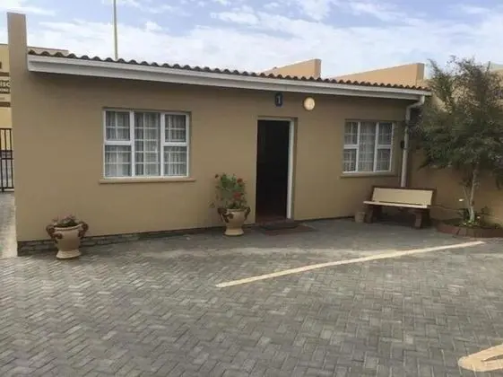 Rocky Shore Guesthouse
