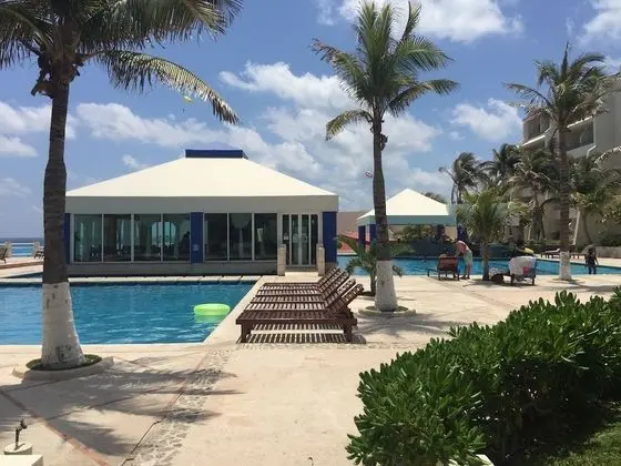 Rodero by Solymar Beachfront Condos in Hotel Zone - Havuz
