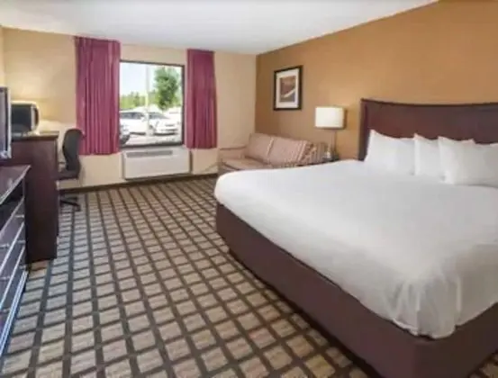 Rodeway Inn Bloomington - Normal near I-55 and University - Oda