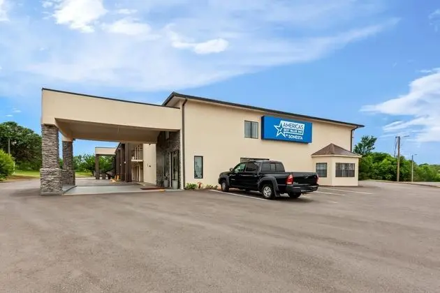 Rodeway Inn Brownsville - Dış Mekan