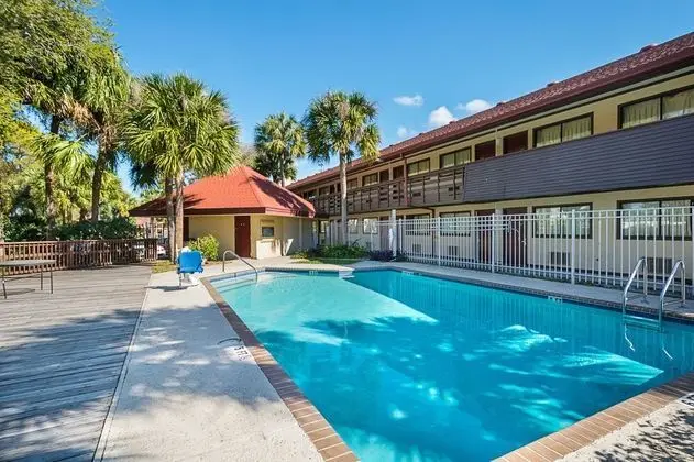 Rodeway Inn Busch Gardens Area