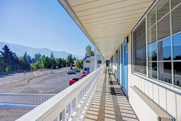 Rodeway Inn Cascade Locks area - Lobi
