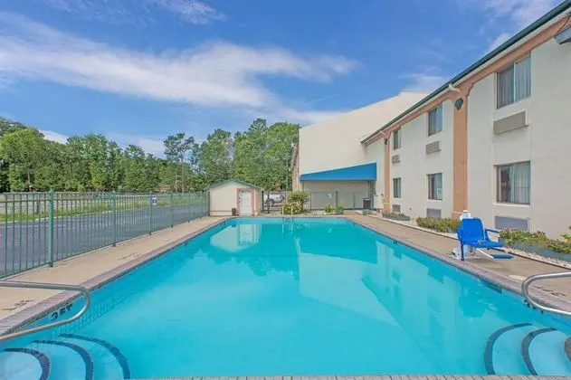 Rodeway Inn Cherry Point - Genel