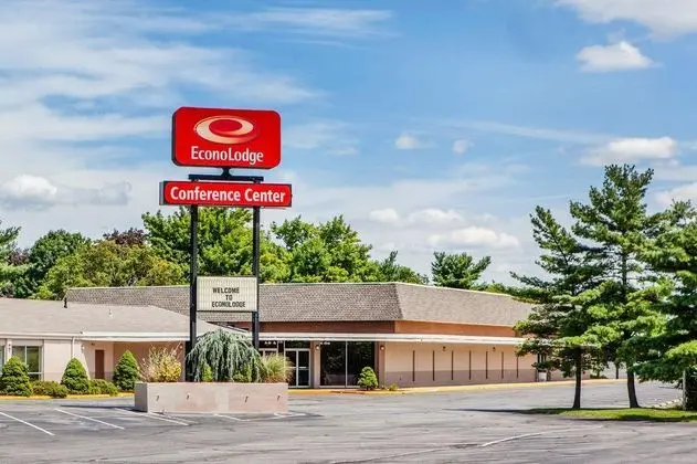Rodeway Inn Conference Center