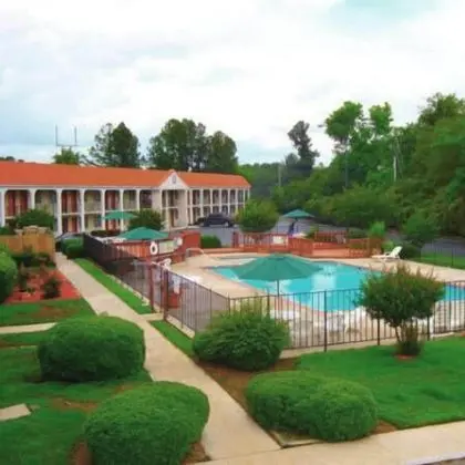 Rodeway Inn - Havuz