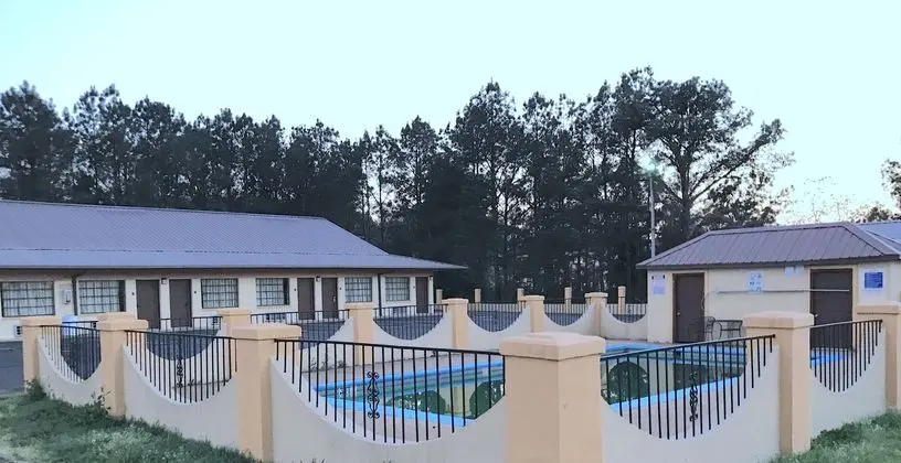 Rodeway Inn Hazlehurst - Havuz