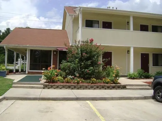 Rodeway Inn - 1