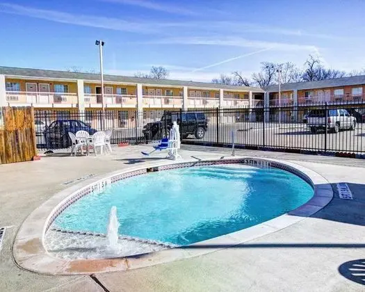 Rodeway Inn
