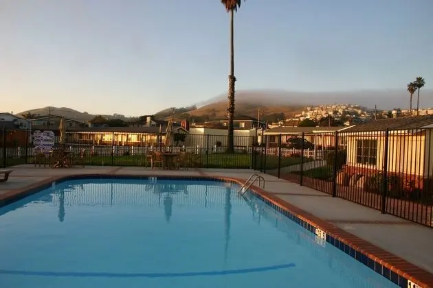 Rodeway Inn at Morro Bay - Havuz
