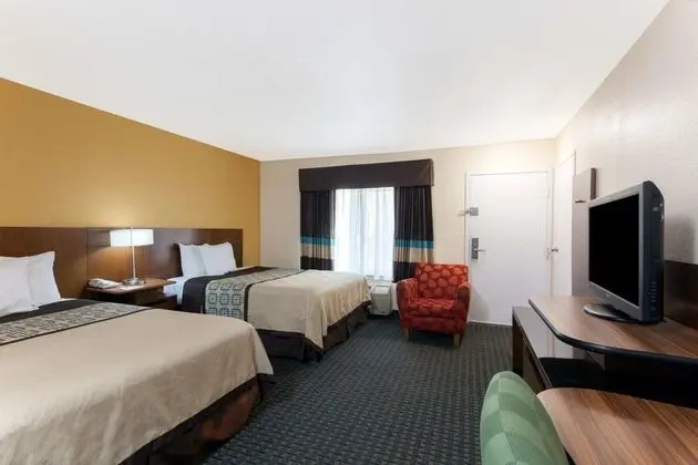 Rodeway Inn Near Qualcomm Stadium