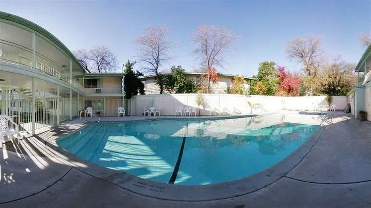 Rodeway Inn North Redding