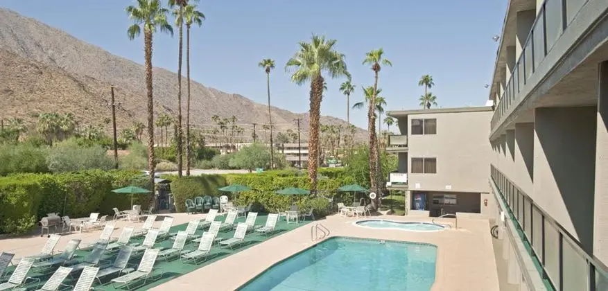 Rodeway Inn Palm Springs Downtown - Havuz