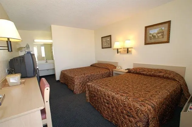 Rodeway Inn Pueblo Area