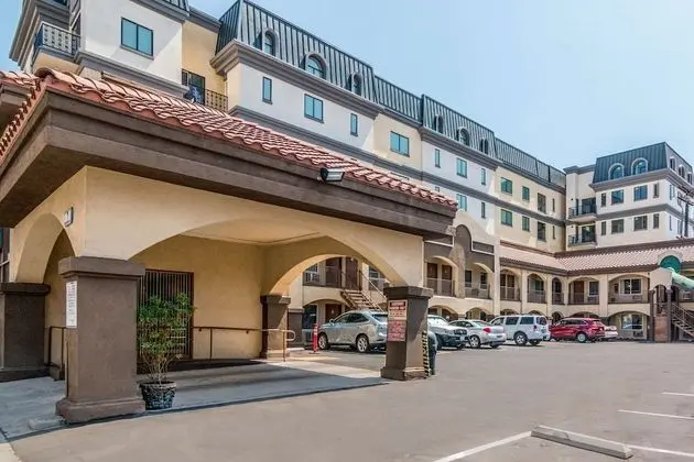 Rodeway Inn Regalodge - Dış Mekan