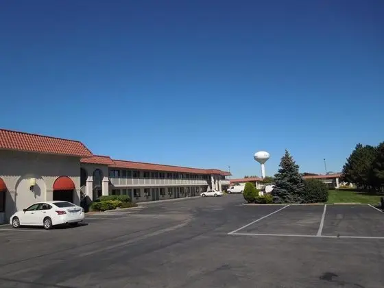 RODEWAY INN Sandusky - Cedar Point
