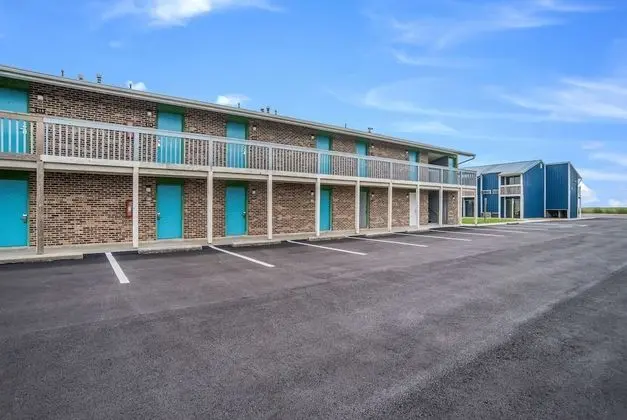 Rodeway Inn at Somers Cove Marina