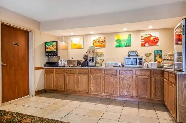 Rodeway Inn South