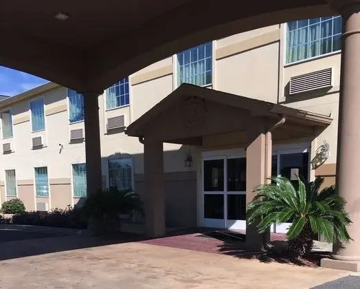 Rodeway Inn & Suites Airport