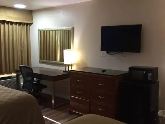 Rodeway Inn & Suites Bakersfield - Oda