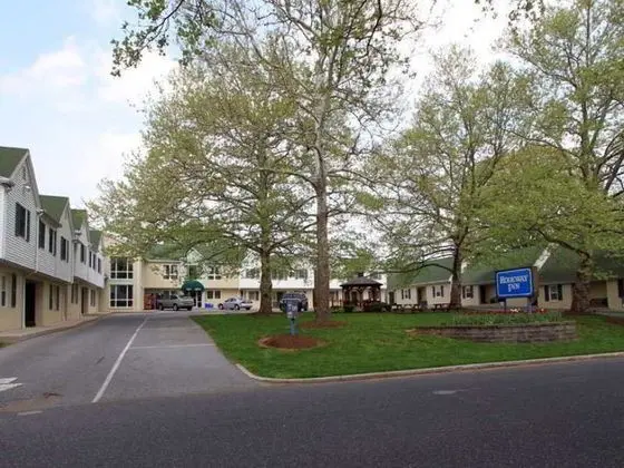 Rodeway Inn & Suites