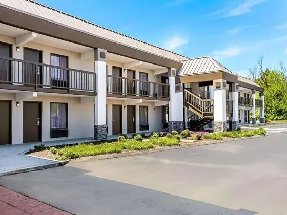 RODEWAY INN & SUITES Knoxville - Dış Mekan