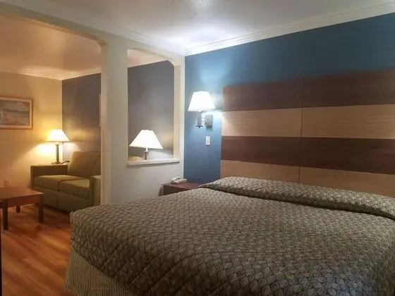 Rodeway Inn & Suites Lake Havasu