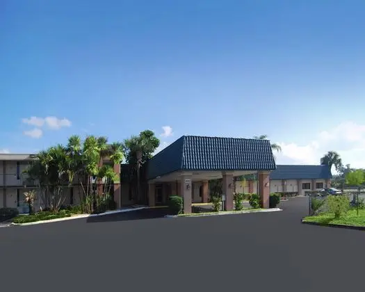 Rodeway Inn & Suites