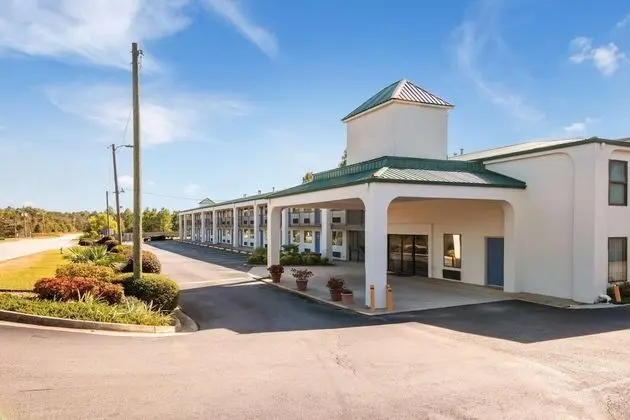 Rodeway Inn & Suites - Dış Mekan