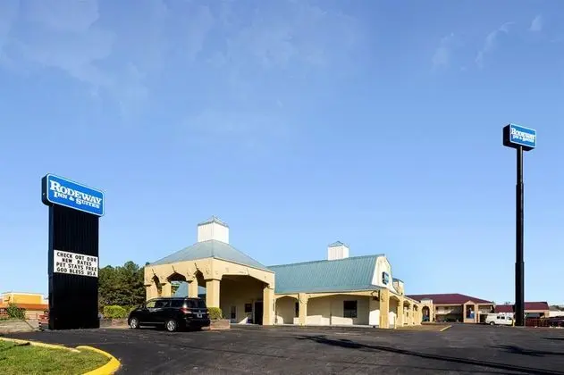 Rodeway Inn & Suites Manchester