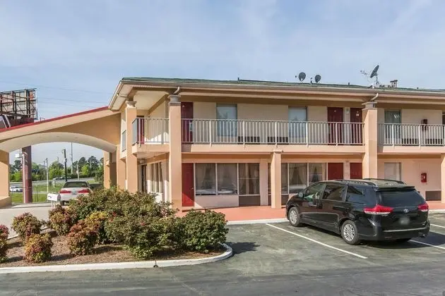 Rodeway Inn & Suites Marietta - Dış Mekan