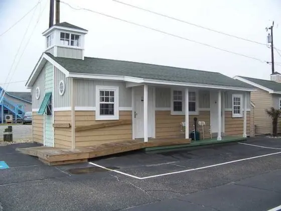 Rodeway Inn & Suites