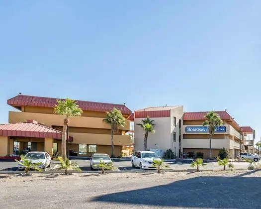 Rodeway Inn & Suites Northside - Dış Mekan