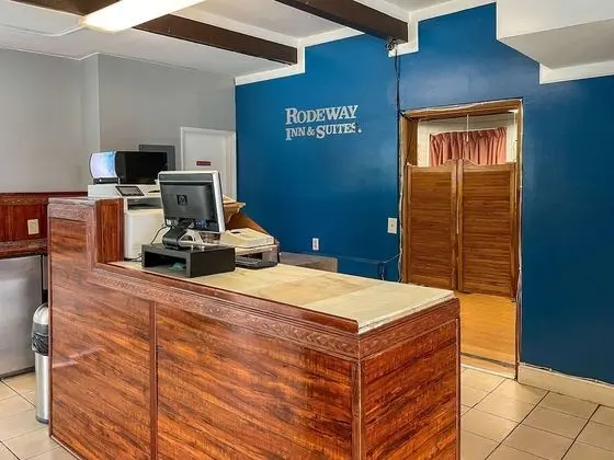 Rodeway Inn & Suites Omak - Okanogan - Lobi