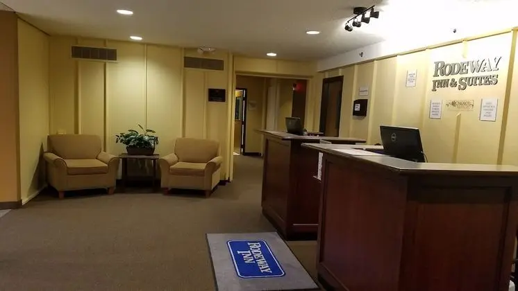 Rodeway Inn & Suites Portland - Jantzen Beach - Lobi