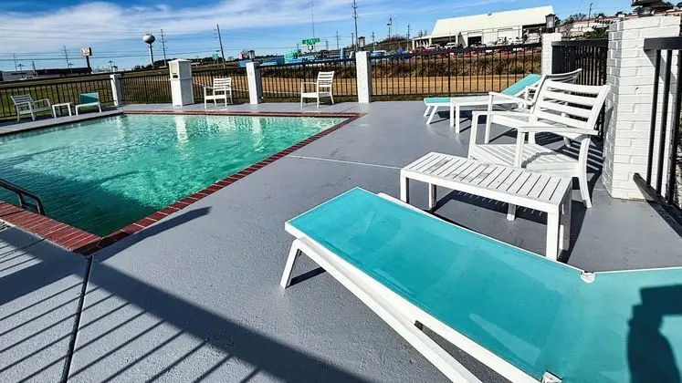Rodeway Inn & Suites Richland - Havuz