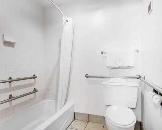 Rodeway Inn & Suites WI Madison-Northeast