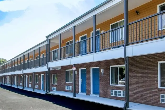 RODEWAY INN