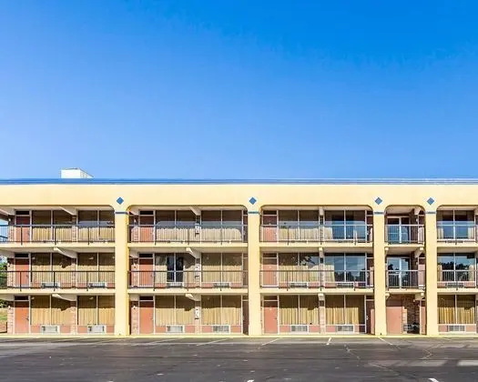 Rodeway Inn - Dış Mekan