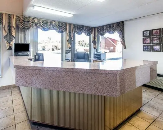 Rodeway Inn - Lobi