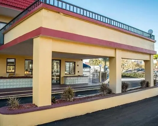 Rodeway Inn Tarpon Springs Area