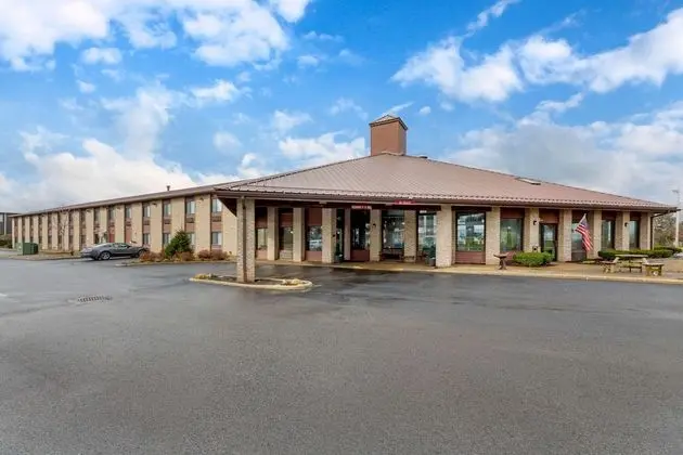 Rodeway Inn Wooster Area - Dış Mekan