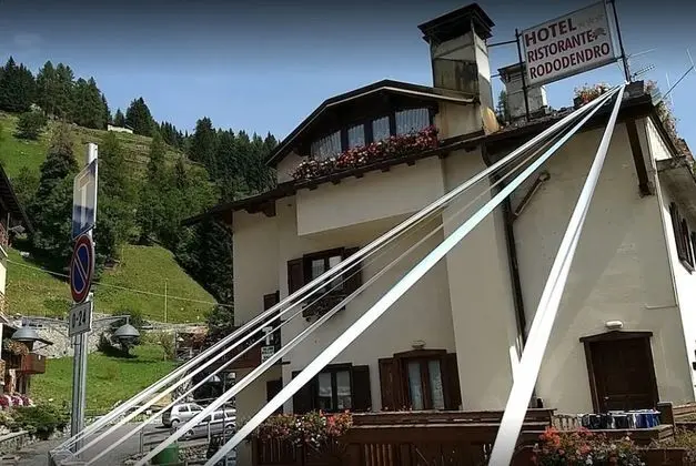 Hotel Rododendro
