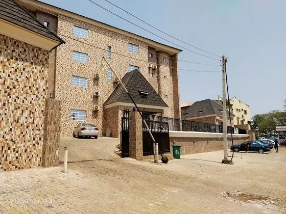 Rodze Hotel & Suites